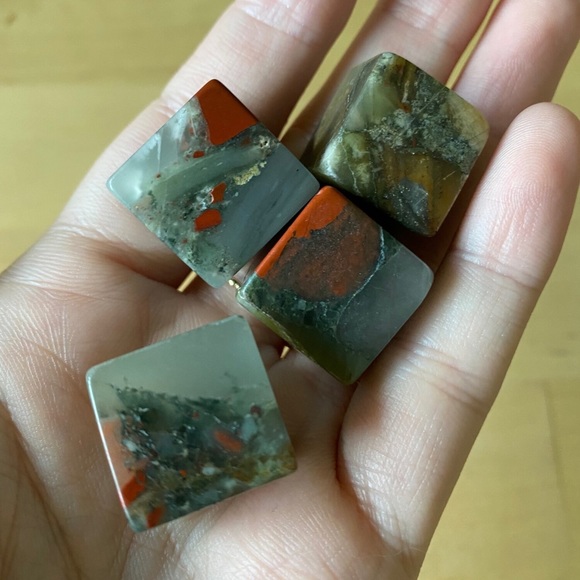 African Bloodstone Cube - Picture 2 of 4